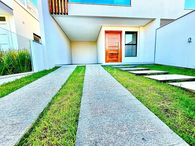 Casa 3 quartos e 4 banheiros, à venda, no bairro Palmas em Governador Celso Ramos