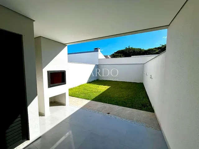 Casa 3 quartos e 4 banheiros, à venda, no bairro Palmas em Governador Celso Ramos