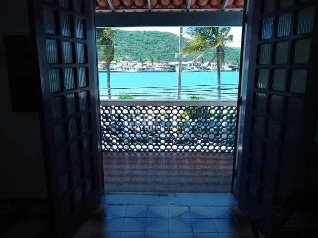 Casa com 453m² 4 quartos e 3 banheiros, à venda, no bairro Itajurú em Cabo Frio