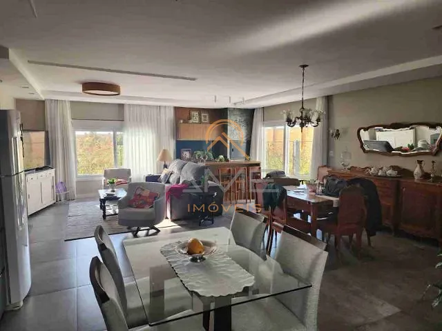 Casa com 400m² 3 quartos e 1 banheiro, à venda, no bairro Laranjal em Pelotas