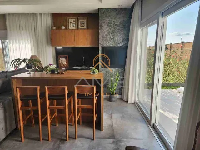 Casa com 400m² 3 quartos e 1 banheiro, à venda, no bairro Laranjal em Pelotas