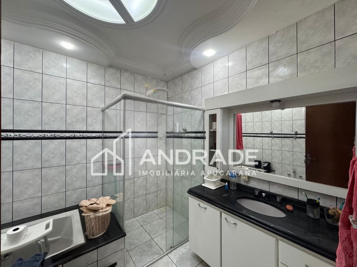 Casa à venda com 3 quartos, 241m² - Foto 16