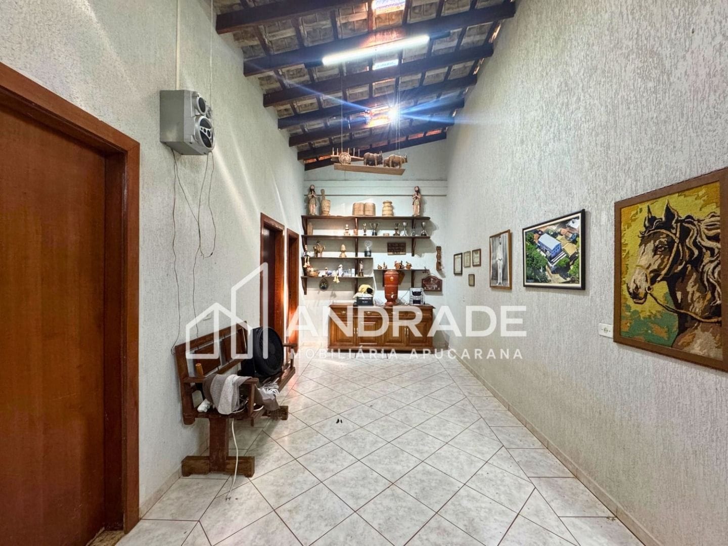 Casa à venda com 3 quartos, 241m² - Foto 8