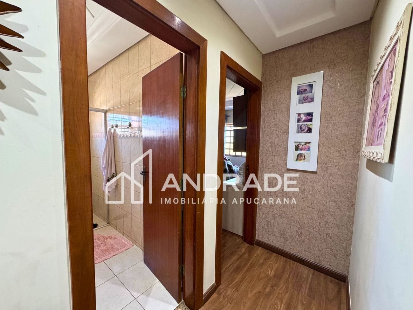 Casa à venda com 3 quartos, 241m² - Foto 11