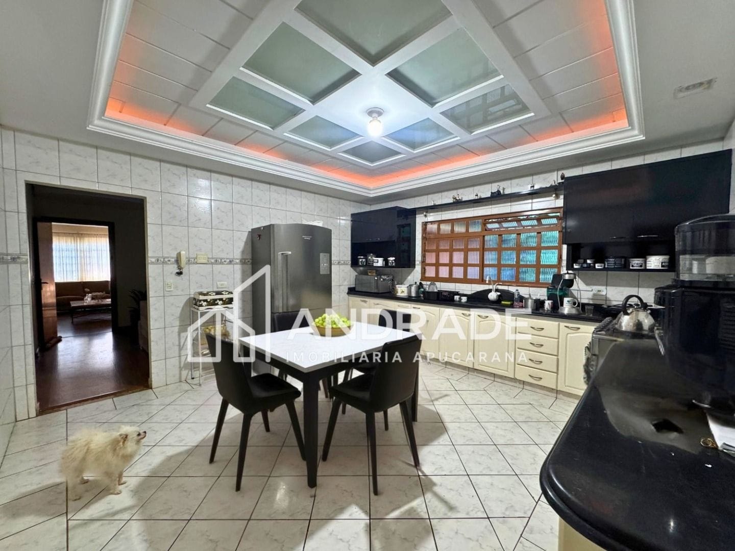 Casa à venda com 3 quartos, 241m² - Foto 9