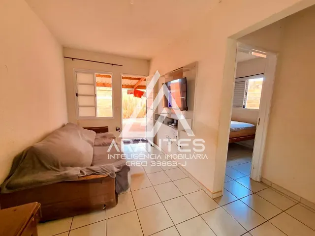 Casa 2 quartos e 1 banheiro, à venda, no bairro Conjunto Habitacional Vida Nova em Barretos