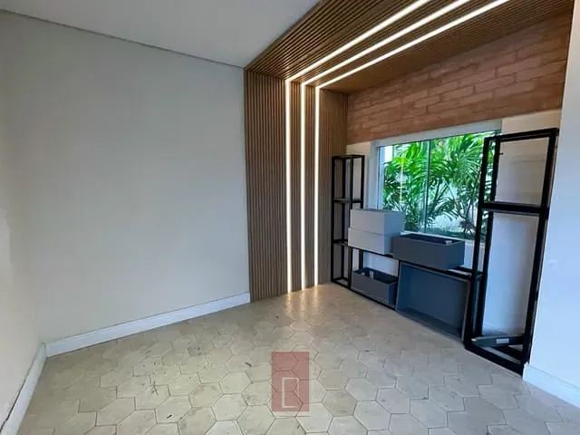 Casa com 320m², para alugar, no bairro Sumaré em São Paulo