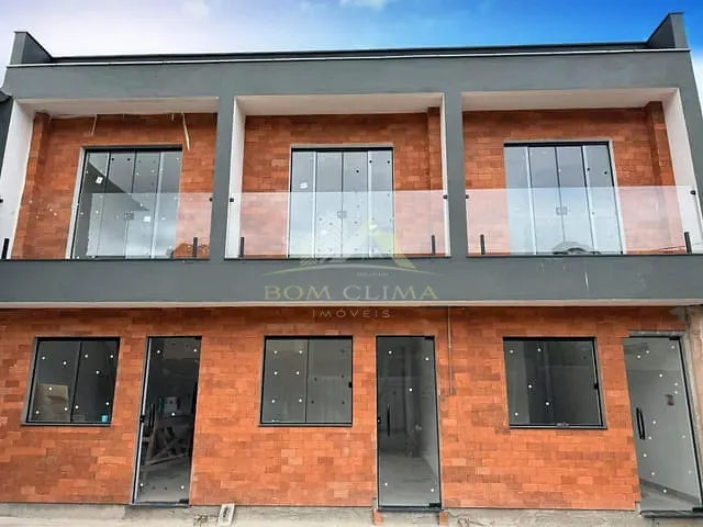 Casa 2 quartos e 2 banheiros, à venda, no bairro Parque Independência III em Juiz de Fora