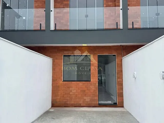 Casa 2 quartos e 2 banheiros, à venda, no bairro Parque Independência III em Juiz de Fora