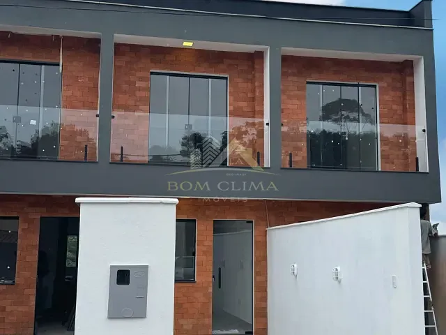 Casa 2 quartos e 2 banheiros, à venda, no bairro Parque Independência III em Juiz de Fora