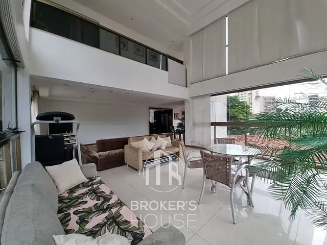Casa com 380m² 4 quartos e 6 banheiros, à venda ou para alugar, no bairro Santa Lucia em Vitória