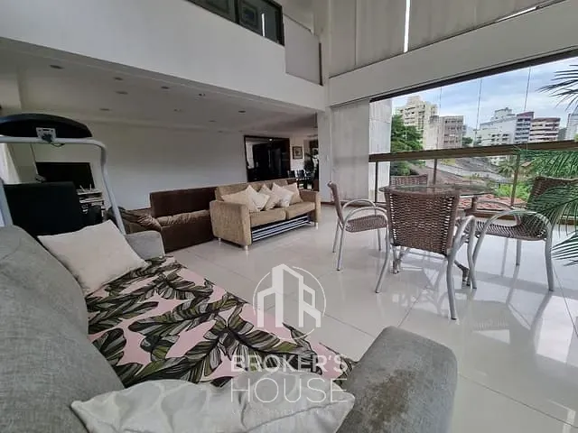 Casa com 380m² 4 quartos e 6 banheiros, à venda ou para alugar, no bairro Santa Lucia em Vitória