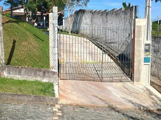 Casa com 1233m² 2 quartos e 2 banheiros, à venda, no bairro Lambari em Guararema