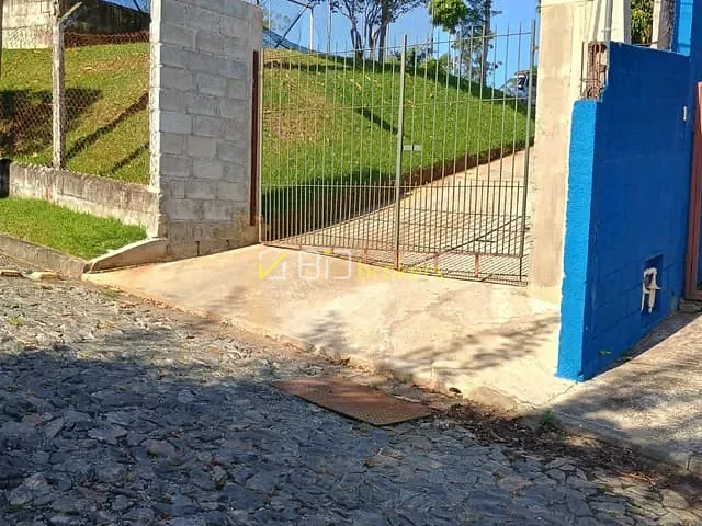 Casa com 1233m² 2 quartos e 2 banheiros, à venda, no bairro Lambari em Guararema