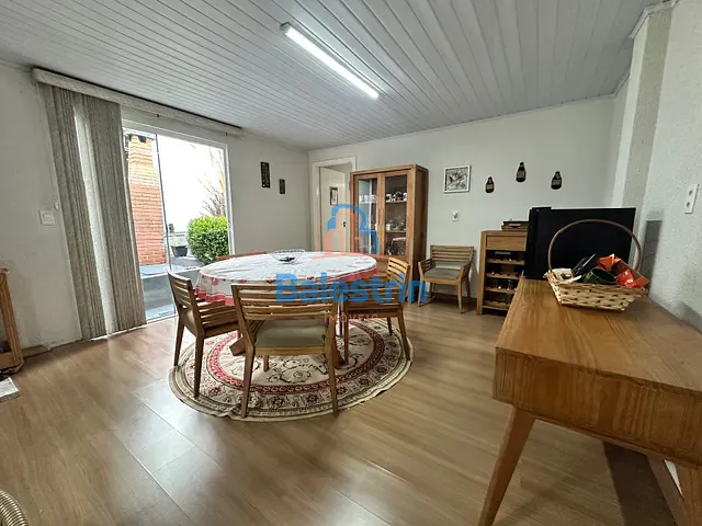 Casa 3 quartos e 1 banheiro, à venda, no bairro Jardim das Hortências em Fraiburgo