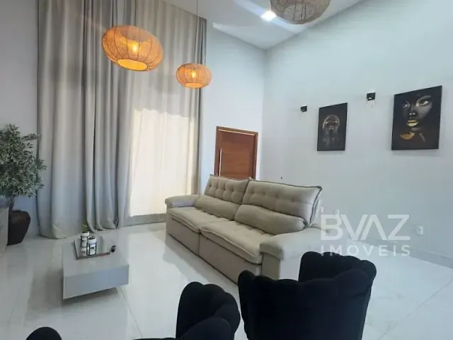 Casa com 425m² 3 quartos e 3 banheiros, à venda, no bairro Ogiva em Cabo Frio