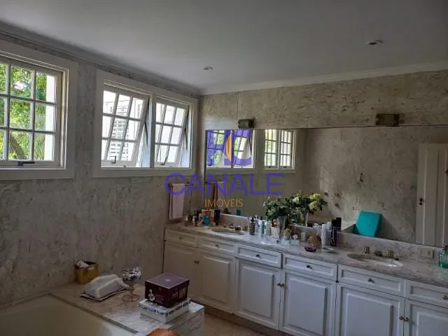 Casa com 3200m² 5 quartos e 2 banheiros, à venda, no bairro BARRA DA TIJUCA em Rio De Janeiro