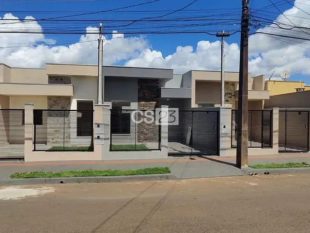 Casa com 149m² 3 quartos e 3 banheiros, à venda, no bairro Califórnia em Londrina
