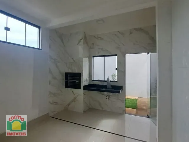 Casa com 200m² 3 quartos e 2 banheiros, à venda, no bairro Residencial Tangará em Anápolis