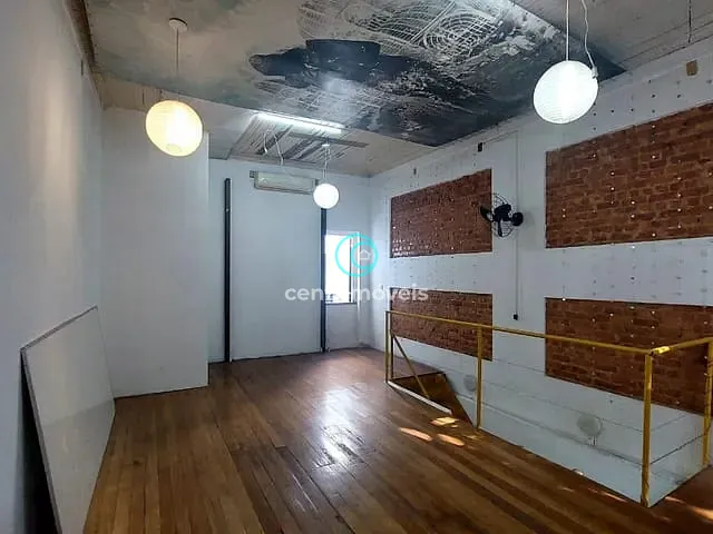 Casa com 312m², à venda ou para alugar, no bairro Tijuca em Rio de Janeiro