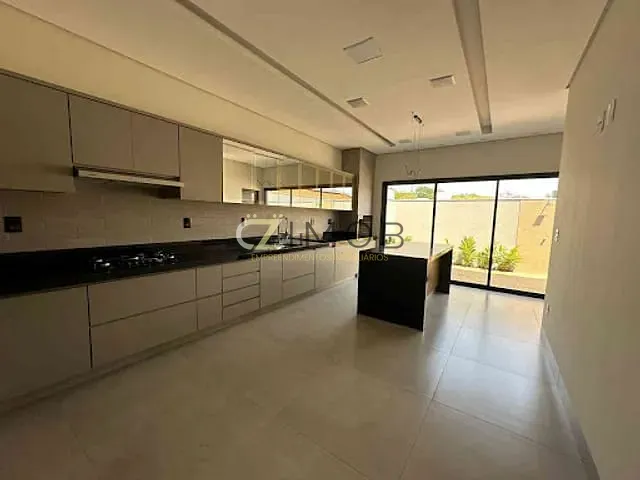 Casa com 250m² 3 quartos e 5 banheiros, à venda, no bairro Bonfim Paulista em Ribeirão Preto