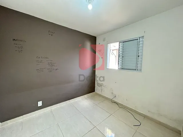 Casa 2 quartos e 1 banheiro, à venda, no bairro Parque Terras de Santa Maria em Pirassununga