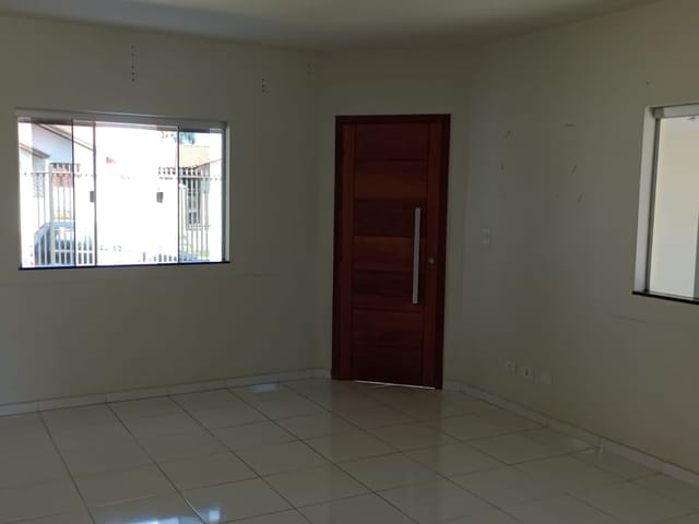 Casa com 450m² 3 quartos e 1 banheiro, à venda, no bairro Jardim Primavera em Jaguariaíva