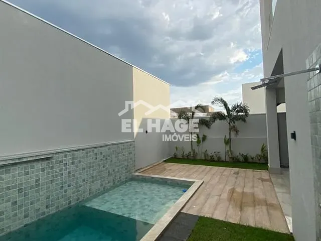 Casa com 250m² 4 quartos e 6 banheiros, à venda, no bairro Tijucal em Cuiabá
