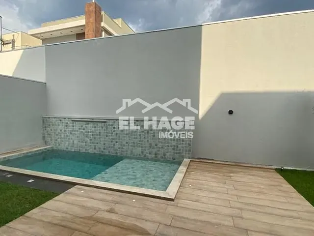 Casa com 250m² 4 quartos e 6 banheiros, à venda, no bairro Tijucal em Cuiabá