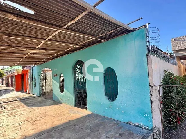 Casa com 300m², à venda, no bairro Laguinho em Santarém