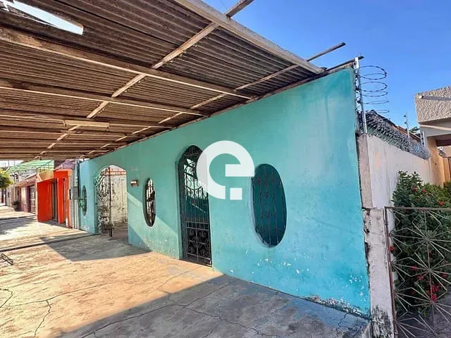 Casa com 300m², à venda, no bairro Laguinho em Santarém