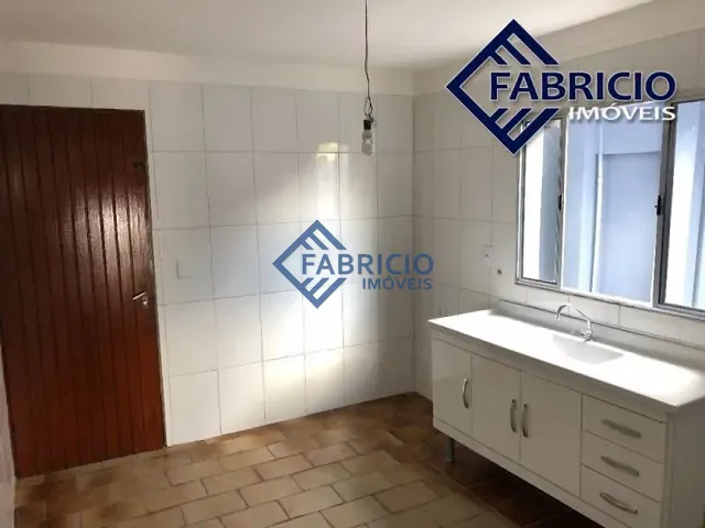 Casa com 200m² 6 quartos e 4 banheiros, à venda, no bairro Capela em Vinhedo