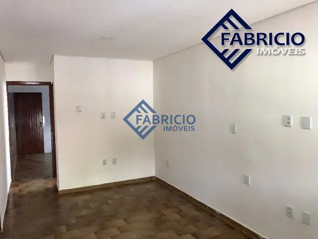 Casa com 200m² 6 quartos e 4 banheiros, à venda, no bairro Capela em Vinhedo
