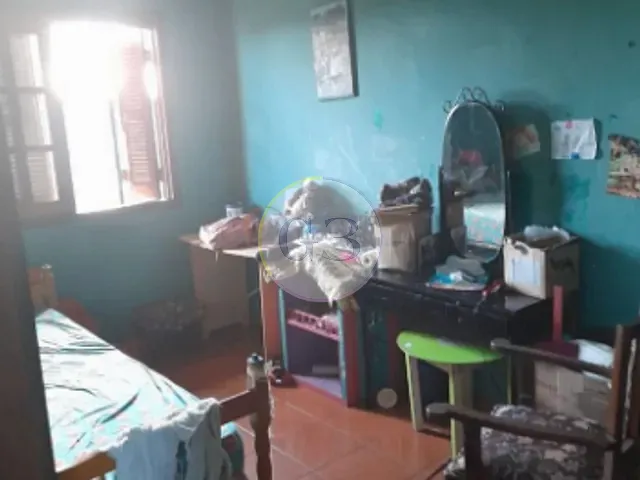 Casa 3 quartos e 2 banheiros, à venda, no bairro Areal em Pelotas