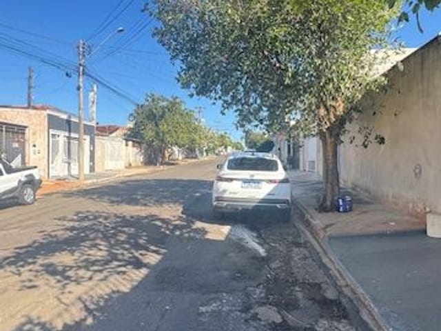 Casa com 125m² 2 quartos e 1 banheiro, à venda, no bairro Residencial Eurico Caetano em Birigui