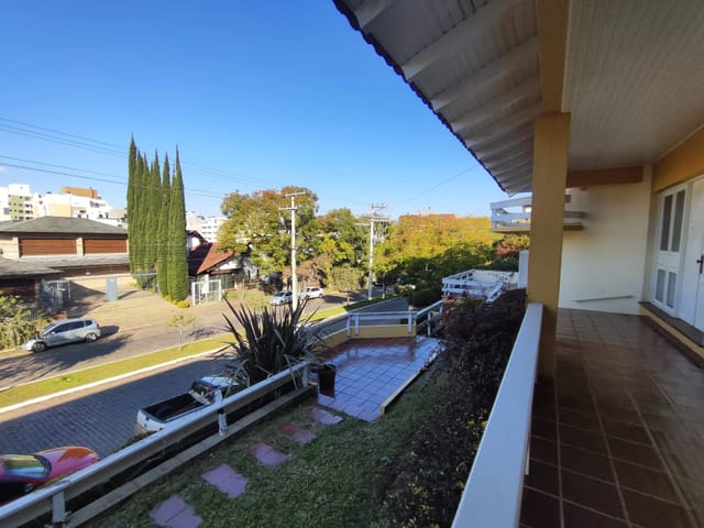 Casa com 411m² 4 quartos e 3 banheiros, à venda, no bairro Centro em Nova Prata