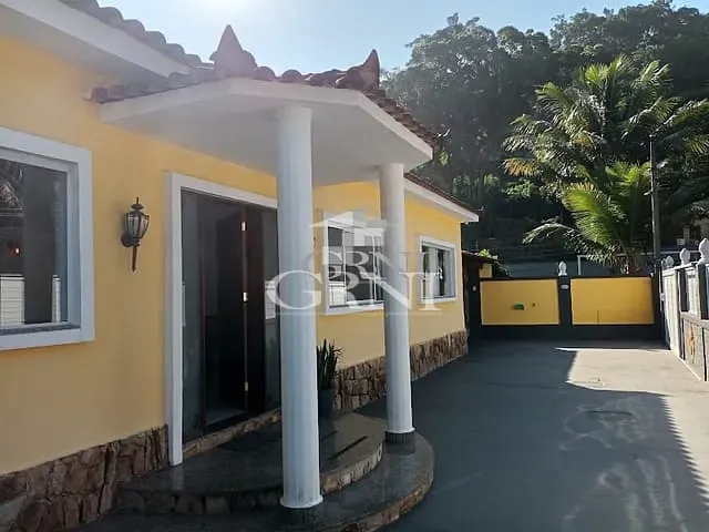Casa com 321m² 4 quartos e 4 banheiros, à venda, no bairro Jacarepaguá em Rio de Janeiro