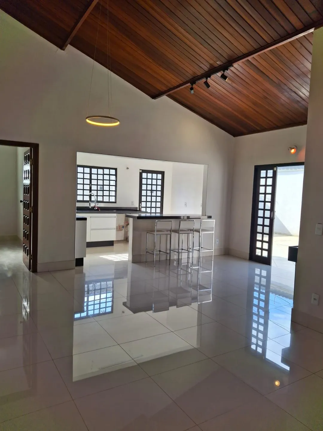 Casa, 3 quartos, 200 m² - Foto 2