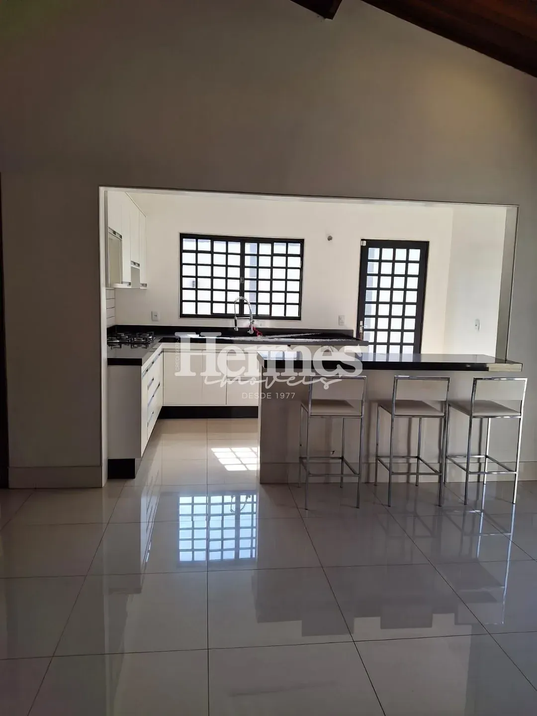 Casa, 3 quartos, 200 m² - Foto 1