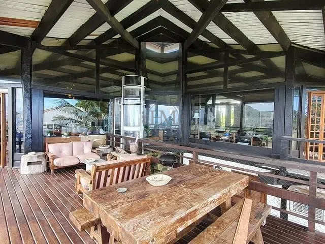 Casa com 2000m² 5 quartos e 4 banheiros, à venda, no bairro Joá em Rio de Janeiro