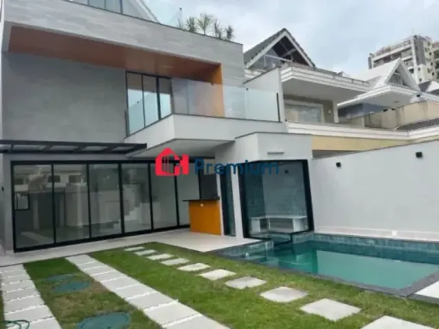 Casa 3 quartos e 5 banheiros, à venda, no bairro Recreio dos Bandeirantes em Rio de Janeiro