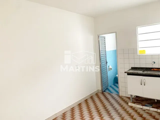 Casa 1 quarto e 1 banheiro, para alugar, no bairro Jardim Campo Limpo em São Paulo