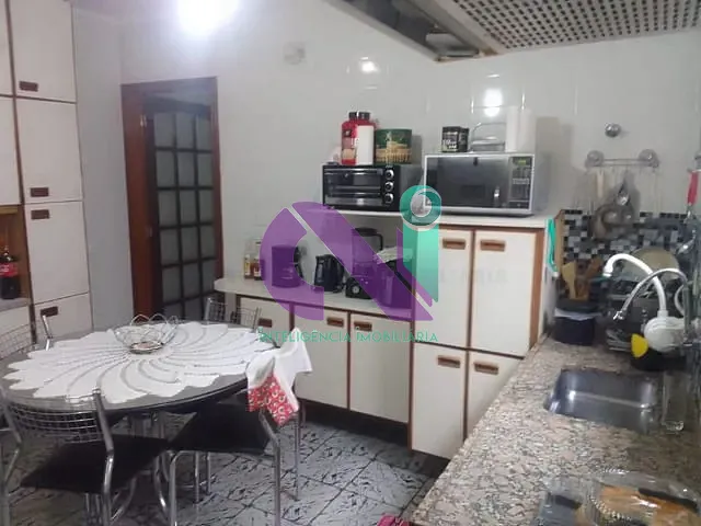 Casa com 125m² 3 quartos e 2 banheiros, à venda, no bairro Pestana em Osasco