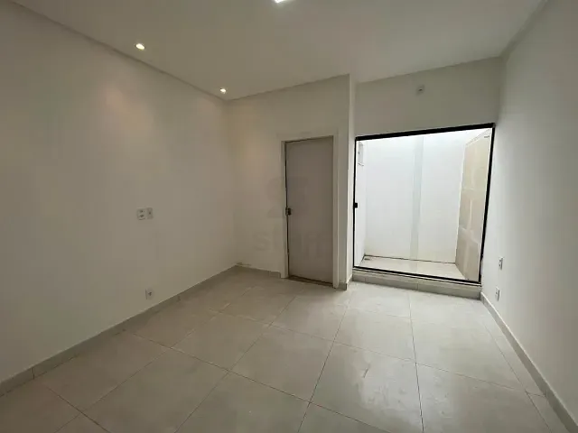 Casa 3 quartos e 4 banheiros, à venda, no bairro Clériston Andrade em Paulo Afonso