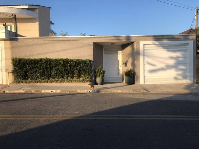 Casa 3 quartos e 3 banheiros, à venda, no bairro Jardim Santa Marta (Fazendinha) em Santana de Parnaíba