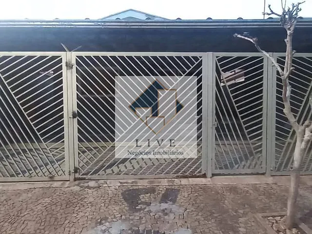 Casa 4 quartos e 2 banheiros, à venda, no bairro Vila Mathiesen em Americana