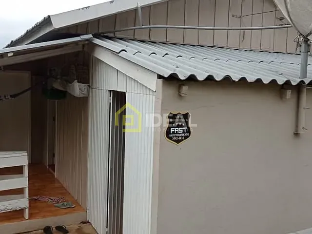 Casa com 65m² 3 quartos e 1 banheiro, à venda, no bairro Petrópolis em Concórdia