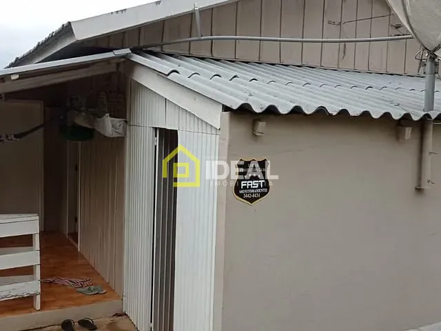Casa com 65m² 3 quartos e 1 banheiro, à venda, no bairro Petrópolis em Concórdia