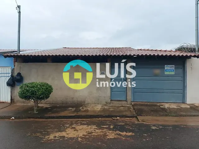 Casa com 300m² 1 quarto e 1 banheiro, à venda, no bairro Taquaral em Guaranésia