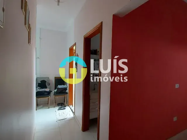 Casa com 300m² 1 quarto e 1 banheiro, à venda, no bairro Taquaral em Guaranésia